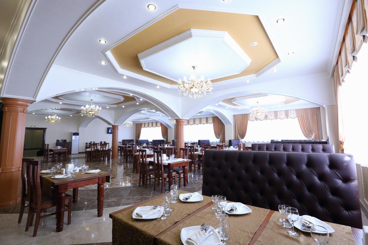 Hotel Bahetle Ekibastuz Zewnętrze zdjęcie